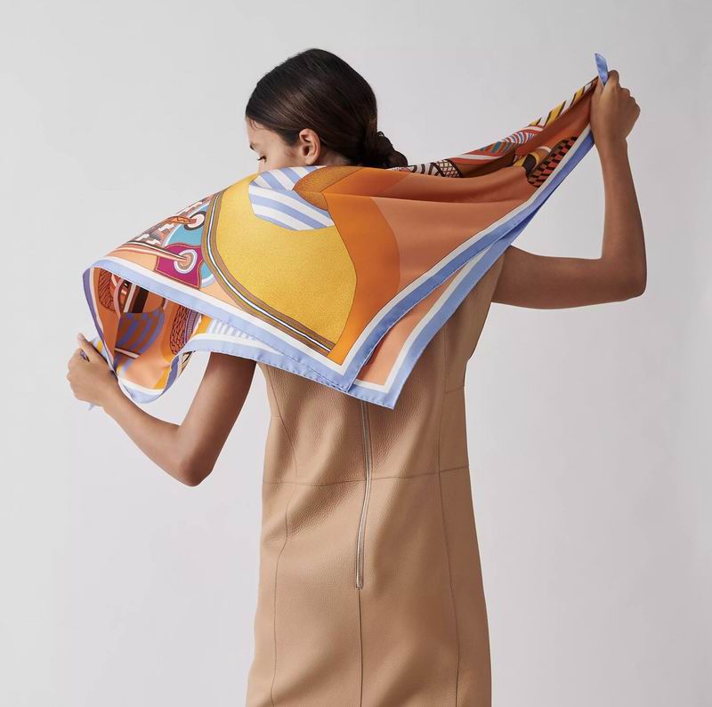Hermes  silk scarf 90X90cm E08 (7)